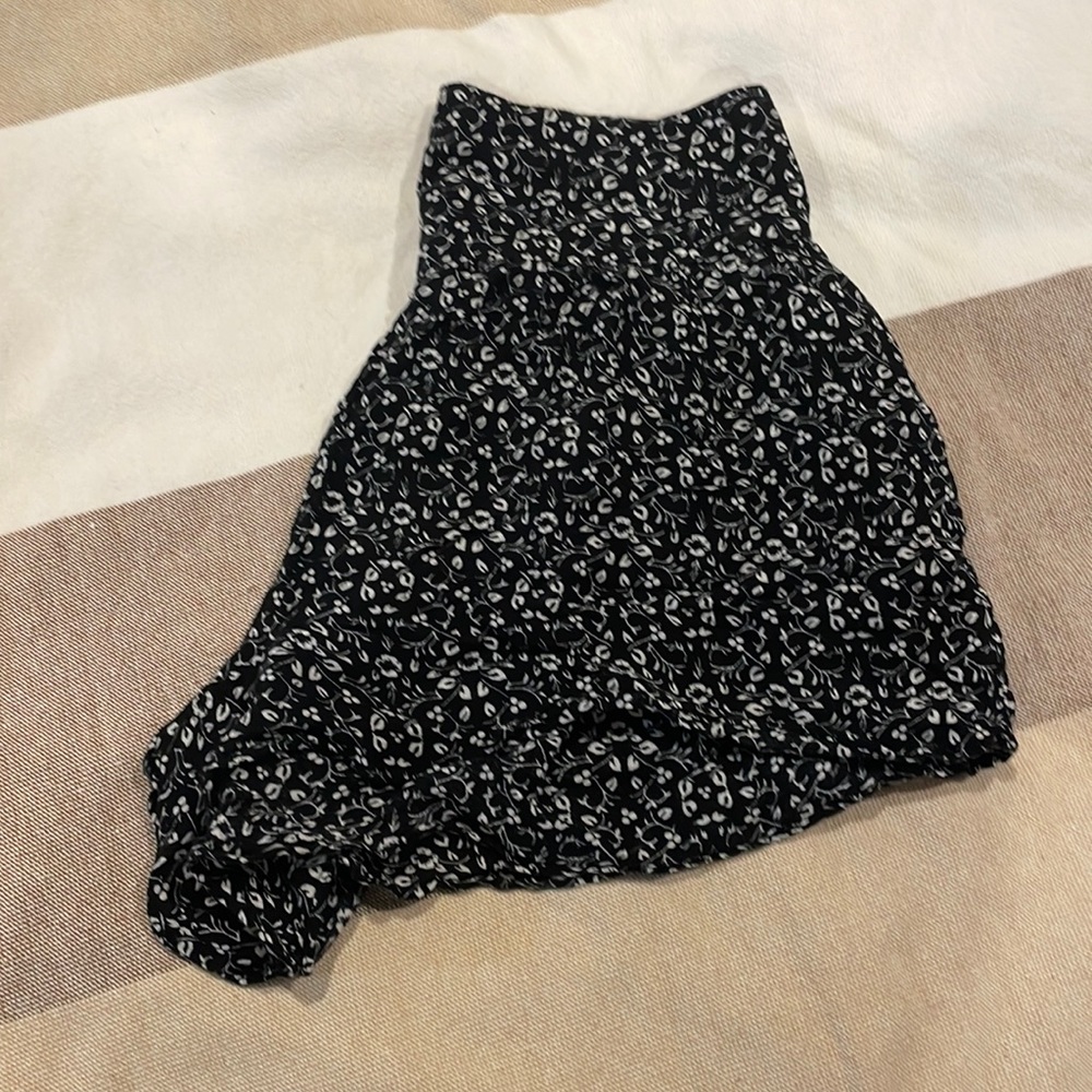 AMERICAN EAGLE FLOW SHORTS